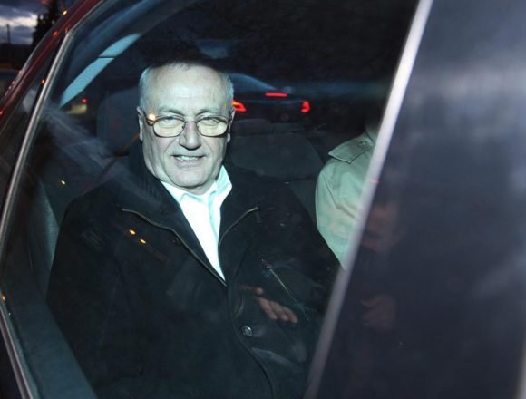 Potpuno neprihvatljivo: Milanović bi mogao “u paketu” pomilovati braću Mamić i udbaše Perkovića i Mustaća Potpuno neprihvatljivo: Milanović bi mogao “u paketu” pomilovati braću Mamić i udbaše Perkovića i Mustaća