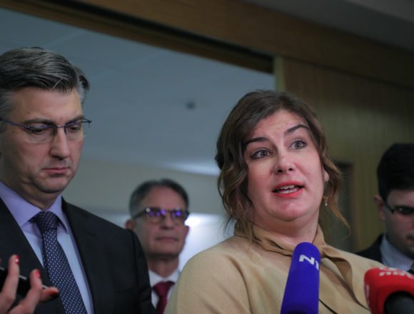 Nova optužnica za bivšu Plenkovićevu miljenicu: Privatne gozbe po restoranima plaćala EU novcem – ali nešto je neobično Nova optužnica za bivšu Plenkovićevu miljenicu: Privatne gozbe po restoranima plaćala EU novcem – ali nešto je neobično