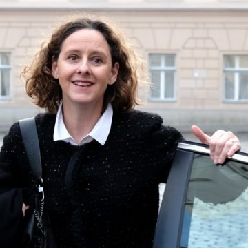 Predsjednik žestoko kritizirao ministricu Obuljen Koržinek: U maniri crne udovice žrtvovala se za herojskog zeca