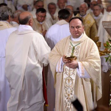 Biskup upozorava: S vjernicima se izruguje, a na račun Crkve zbijaju se neslane šale