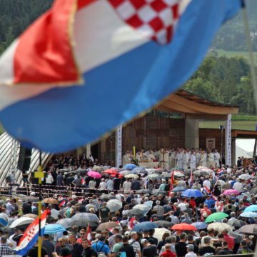 Misa na Bleiburgu: Tko je koruški svećenik koji se suprotstavio hrvatskim biskupima?