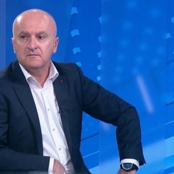 Ivica Kičmanović u Bruxellesu: Kako je eurozastupnik Fred Matić pokazao da je kalibar za “Mrdušu Donju”