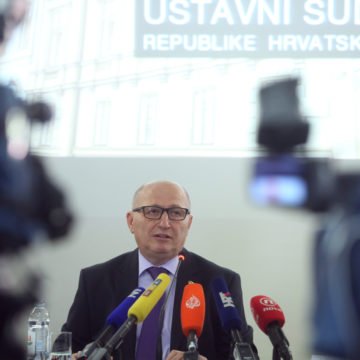 Predsjednik Ustavnog suda Šeparović potvrdio: Bio sam zaposlen u sustavu Jugoslavenske narodne armije