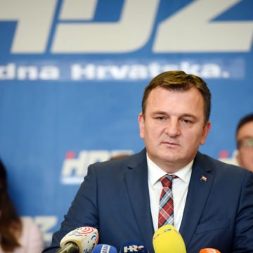 Performer u ponoć pozvonio na parlafon šefa splitskog HDZ-a: Je li ovo napad na nepovredivost doma?