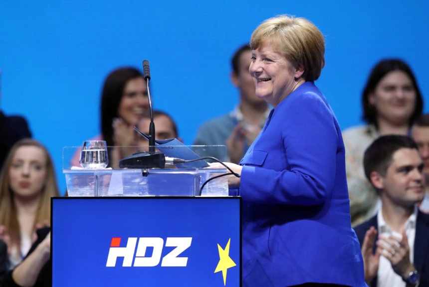 Suprotstavlja se nacionalizmu: Angela Merkel se očitovala o Thompsonovoj pjesmi “Lijepa li si”