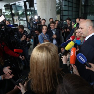 Lalić o Kolakušiću: On je zvijezda dana bez obzira na to što govori, bacio je Kolindi rukavicu u lice
