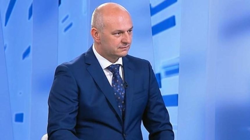 Dosad najzanimljiviji intervju s Kolakušićem: Nacionalizam je za njega pozitivan, što misli o abortusu, odbio odgovoriti na neka pitanja