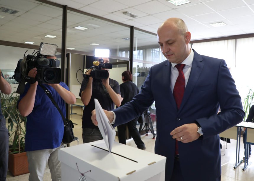 Hrvatska u potrazi za svojim Vladimirom Putinom: Hoće li to biti Kolakušić ili možda Škoro?