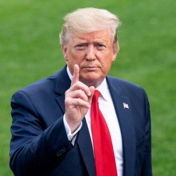 Trump poslao dramatično upozorenje: Žele nam ukrasti izbore, Twitter objavio upozorenje