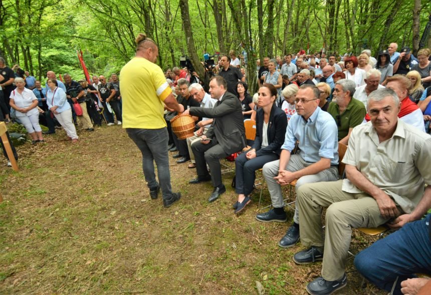 Kod Jazovke izviždan Kolindin izaslanik: Hasanbegović upozorio političare da ne koketiraju s jugoslavenskim komunizmom