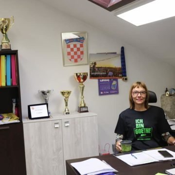 Ravnateljica pulske škole: Srednjoškolci prodaju drogu u školi, roditelji često zatvaraju oči
