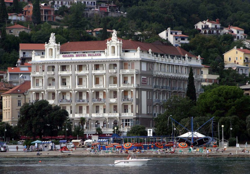 Njemačka obitelj kupila Liburnia Riviera Hotele: Graditelji luksuzne jahte Romana Abramovića postali vlasnici “pola Opatije”
