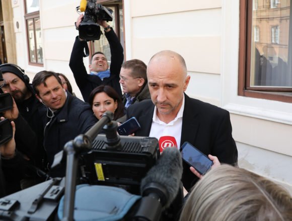 HNS neće podržati Milanovića: Ivan Vrdoljak želi ukinuti predsjedničke izbore HNS neće podržati Milanovića: Ivan Vrdoljak želi ukinuti predsjedničke izbore