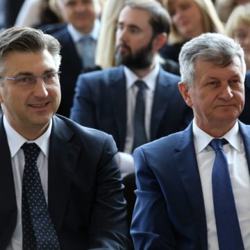 Plenković i Marić na jednoj, a Kujundžić i Divjak sa svojom “pastvom” na drugoj strani: Premijer negativac, a ministri pozitivci?