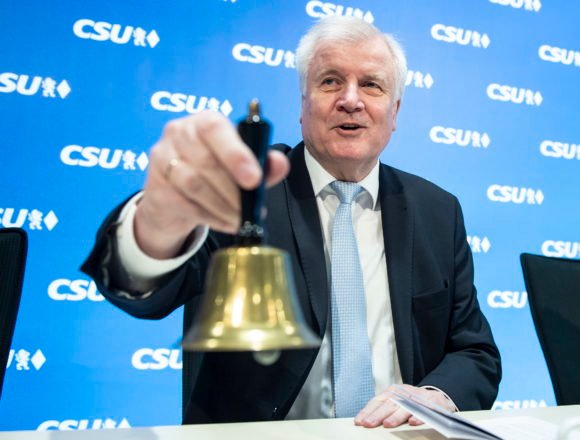 Apsurd: Dobili su izbjeglički azil u Njemačkoj, a onda idu na odmor u Siriju iz koje su pobjegli zbog rata Apsurd: Dobili su izbjeglički azil u Njemačkoj, a onda idu na odmor u Siriju iz koje su pobjegli zbog rata