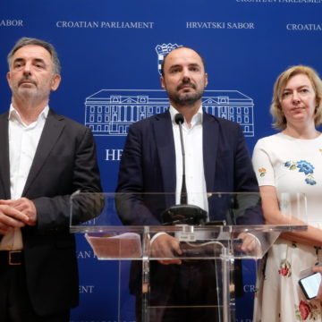 Zašto je Pupovčev SDSS otkazao konferenciju za novinare?