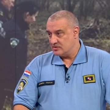 Bosanska policija gura ilegalne migrante u Hrvatsku: Zato su i napravili izbjeglički kamp uz granicu