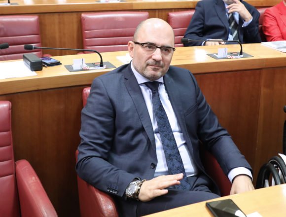 Svima je jasno da Penava nije u idealnim odnosima s Plenkovićem: Sada je Milijan Brkić stao u obranu gradonačelnika Vukovara Svima je jasno da Penava nije u idealnim odnosima s Plenkovićem: Sada je Milijan Brkić stao u obranu gradonačelnika Vukovara