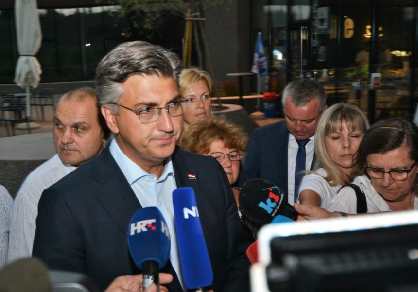 Plenković se ponovno okomio na “plačljivka”: Suptilno se ogradio od Kolindinih izjava o Pupovcu?