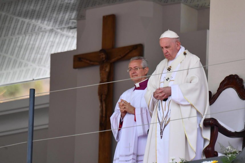 Papa Franjo se obrušio na Vatikanov tim za komunikacije: “Autentičan kršćanin” je besmislen pojam, ili si kršćanin ili nisi