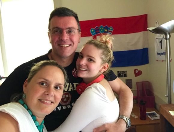 Emotivna ispovijest ponosnog tate Goluže: Moju Evu su prepoznali na prestižnom Harvardu, ali nije bila dovoljno “dobra” da dobije Bandićevu stipendiju Emotivna ispovijest ponosnog tate Goluže: Moju Evu su prepoznali na prestižnom Harvardu, ali nije bila dovoljno “dobra” da dobije Bandićevu stipendiju