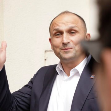 Anušić priznao “malu greškicu”: Obećao da će Kolinda prihvatiti sučeljavanja i odgovarati na novinarska pitanja