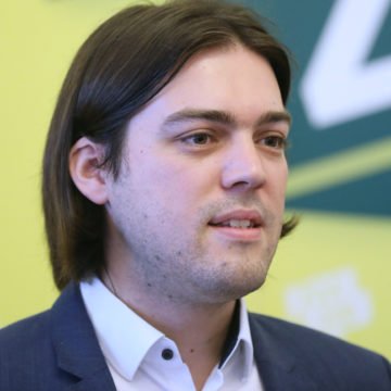 Ivan Vilibor Sinčić optužuje: HDZ i SDP su poslušno glasali za covid putovnice, a jedino smo Mislav Kolakušić i ja bili protiv