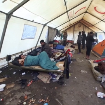 Alarmantno stanje u migrantskom kampu Vučjak: U Hrvatskoj životinje žive bolje od nas, žale se migranti