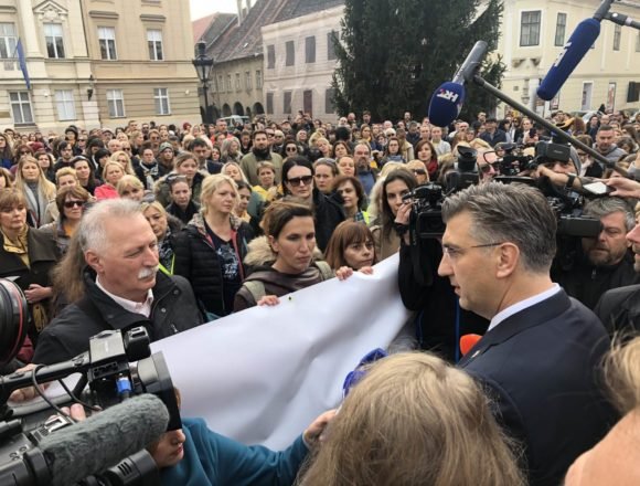 Zašto nije bilo solidarnosti kada su Plenković i Kuščević uz asistenciju Šeparovića poništili volju 400.000 Hrvata? Zašto nije bilo solidarnosti kada su Plenković i Kuščević uz asistenciju Šeparovića poništili volju 400.000 Hrvata?