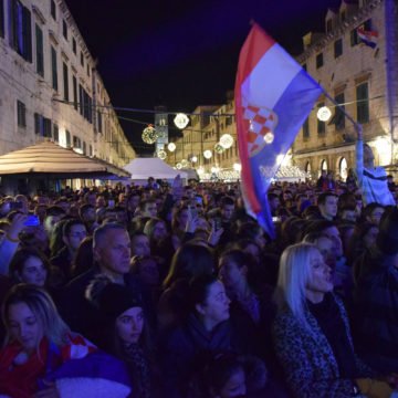 On će u svom domu ugostiti oko 100 ljudi besplatno – Thompsonov koncert nije samo glazba, već i zajedništvo