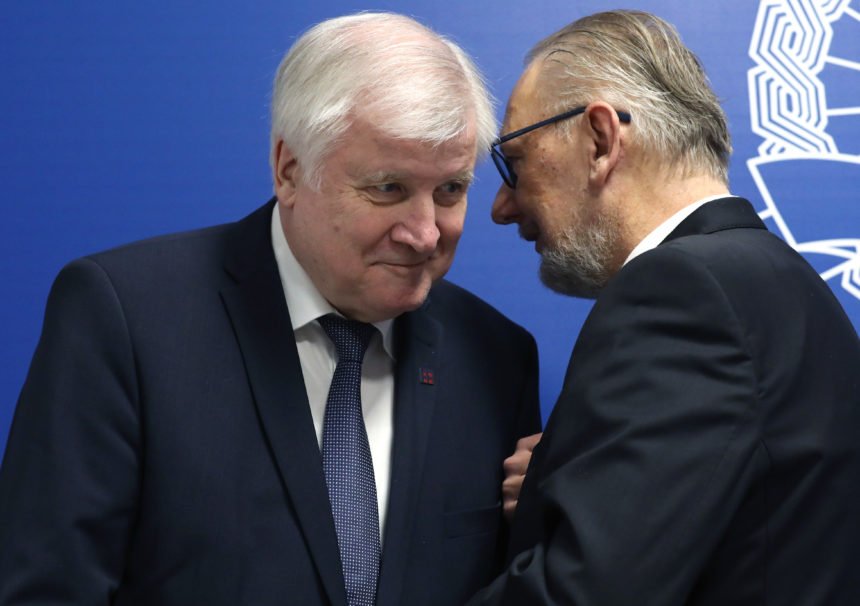 Ministar njemačke policije Seehofer hvali hrvatsku policiju: Dobro čuvaju granice od ilegalnih migranata