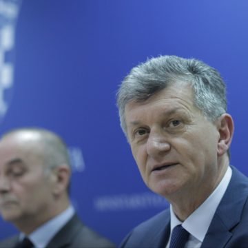 Milan Kujundžić prebacio loptu Plenkoviću: “Bojim se samo Boga, jer ja sam čist. Neka premijer odluči.”