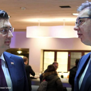 Vučić se pohvalio susretom s Plenkovićem u Davosu: Imali smo otvoren i ugodan razgovor