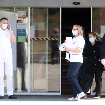 CRNE PROGNOZE: Profesor predviđa da se korone nećemo riješiti do ljeta