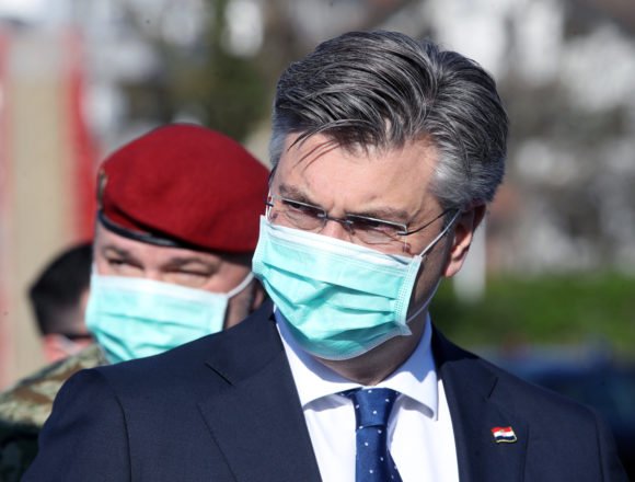 KOMENTAR DRAŽENA ĆURIĆA: Korona je postala najveći saveznik Andreja Plenkovića. Je li HDZ pomogao da se pandemija razbukta? KOMENTAR DRAŽENA ĆURIĆA: Korona je postala najveći saveznik Andreja Plenkovića. Je li HDZ pomogao da se pandemija razbukta?