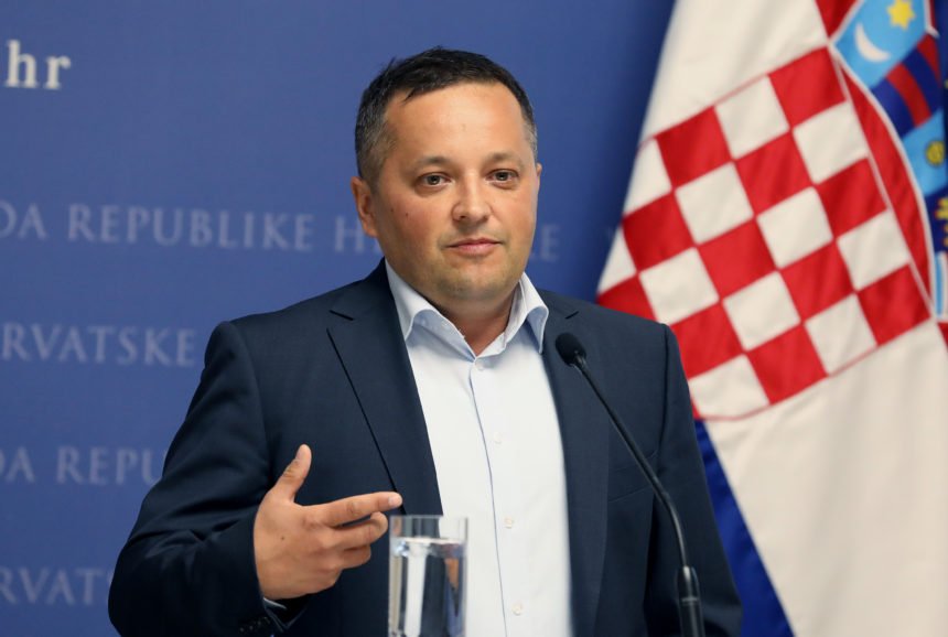 “SDP-ov epidemiolog” plaši građane: Evo kako je komentirao prognozu da će u Hrvatskoj do 1. listopada umrijeti 1500 ljudi