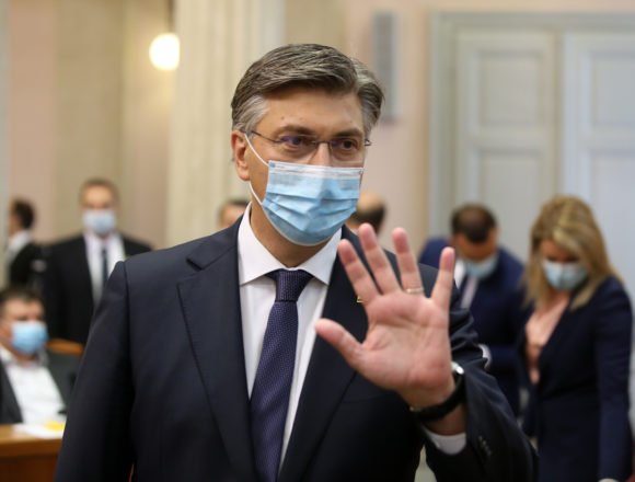 Nezapamćena kritika Andreja Plenkovića: “On je Plenkošenko, despot bizantinskog tipa” Nezapamćena kritika Andreja Plenkovića: “On je Plenkošenko, despot bizantinskog tipa”