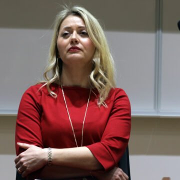 Raste pritisak na djecu: Zašto Capakova zamjenica uporno izbjegava reći jednu važnu činjenicu