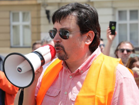 EKSKLUZIVNO: Hrvoje Bujas najavljuje tešku jesen za poduzetnike: Evo koja tri poteza Plenković mora odmah povući EKSKLUZIVNO: Hrvoje Bujas najavljuje tešku jesen za poduzetnike: Evo koja tri poteza Plenković mora odmah povući