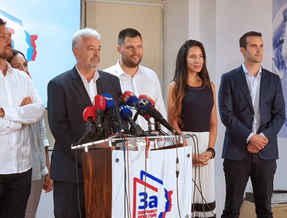 Crnogorski mandatar Krivokapić ne želi prosrpske ekstremiste u svojoj vladi: Hoće li imati većinu? Crnogorski mandatar Krivokapić ne želi prosrpske ekstremiste u svojoj vladi: Hoće li imati većinu?