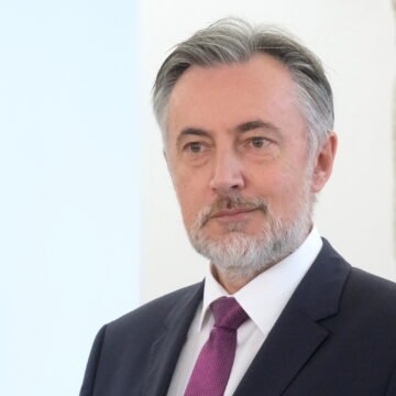 Sve je povezano: Zašto se Škori trese fotelja zbog raskola u SDP-u?