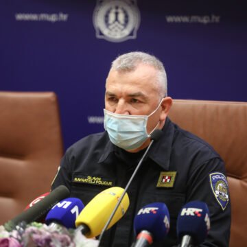 Svjedok demantira ravnatelja policije Milinu: Laž je da se nije vidjelo da Bezuk nosi kalašnjikov