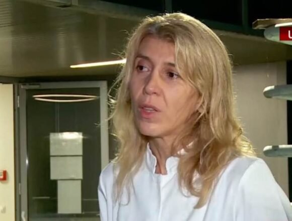 Dramatična ispovijest doktorice iz covid-bolnice Dubrava: Mi ne stajemo, radimo dvostruke, trostruke smjene, ulažemo nadljudske napore Dramatična ispovijest doktorice iz covid-bolnice Dubrava: Mi ne stajemo, radimo dvostruke, trostruke smjene, ulažemo nadljudske napore