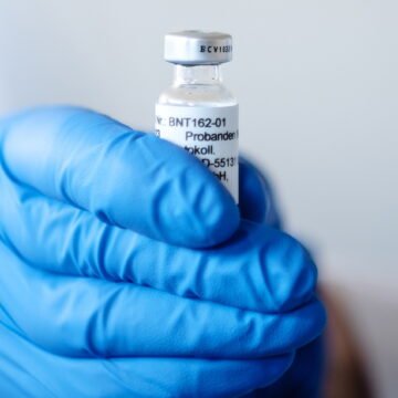 Problemi s proizvodnjom i skladištenjem Pfizerovog cjepiva: Pojavila se i jedna snažna alergijska reakcija