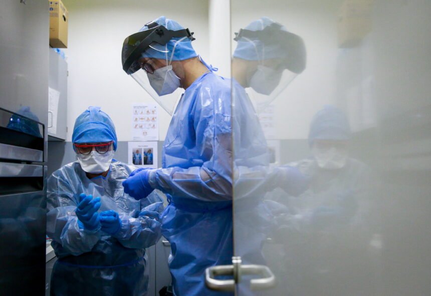 Ružan napad na medicinske sestre: Zbog njih bi mogli biti u “vječnoj pandemiji”