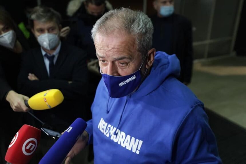 “Neumorni” Milan Bandić došao na premijeru Juričanovog “Kumeka”: Evo koji su još političari došli