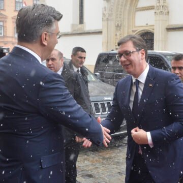 Vučić slavodobitno objavio: Postigao dogovor s Putinom pa će plaćati plin “deset puta manje” od Hrvatske i Europe