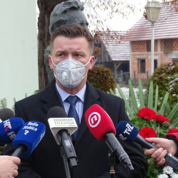 Mito i korupcija na visokoj razini: Posrnuli HDZ-ovac Željko Tušek ide u zatvor zbog 25 000 plakata?