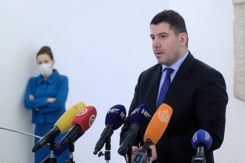 Grmoja optužio Plenkovića da se ponaša kao Vučić pa otkrio: Izaslanstvo HGK je na ekskurziji u Dubaiju