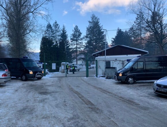 Drama u susjedstvu: Veliki sukob ilegalnih migranata i policije Drama u susjedstvu: Veliki sukob ilegalnih migranata i policije